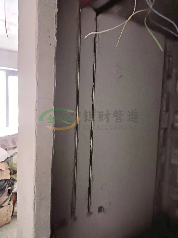 正规家装不锈钢水管厂家会配套专用卡压安装工具